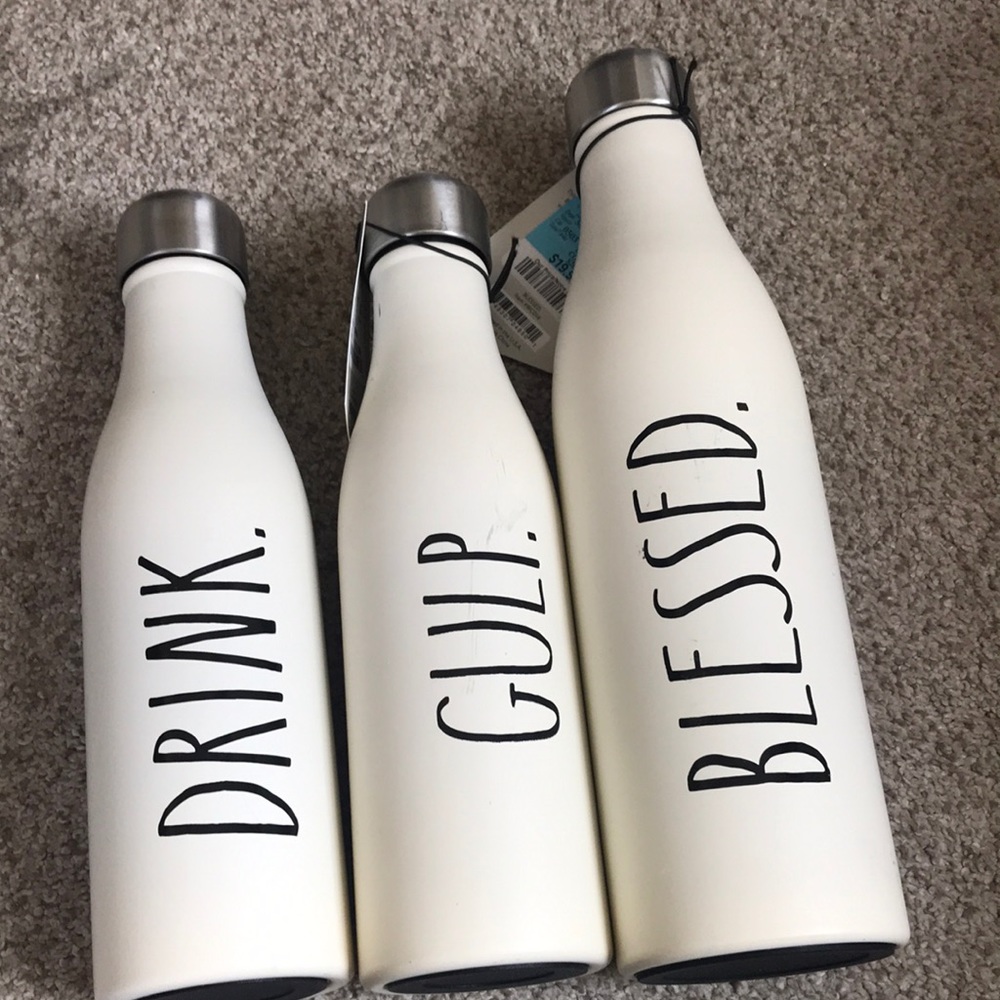 Rae Dunn water bottle set